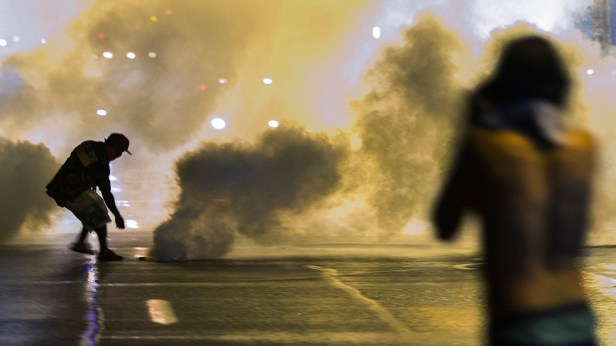ferguson-police-tear-gas